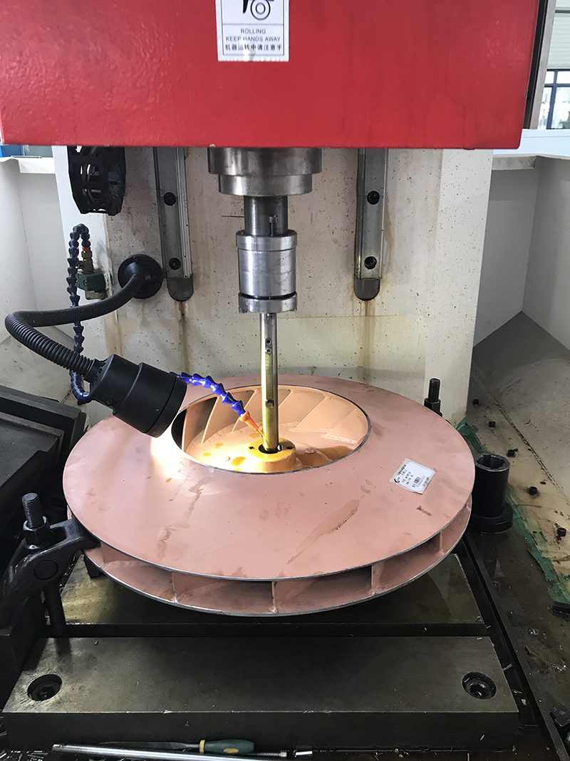 首页 机床产品 数控键槽加工中心 km 数控键槽加工中心